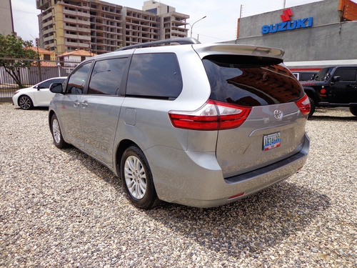Imagen 7 de 14 de Toyota Sienna Xle 2016 4x2 Automático