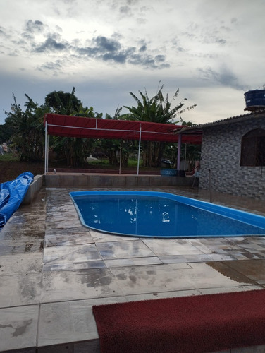 Alugo Esta Chácara Para Lazer. Com Piscina, Churrasqueira, Área De Lazer Com Freezer, 1 Cama E Redes Para Descanso. Interessados Mande Mensagem No Whatsaap !