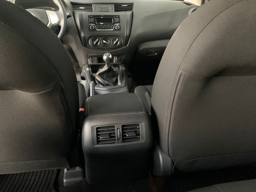 Imagen 14 de 17 de Renault Alaskan Confort 4x2 Jg
