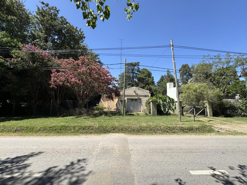 Casa En Venta En Funes O Lote Apto Desarrollo