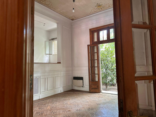 Olleros 2100 - Casa En Venta Con Jardín Y Pileta - A Reciclar