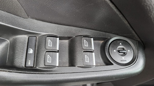 Ford Fiesta Kinetic 1.6 Se Plus 120cv Titular 2018 Pto. Fcio
