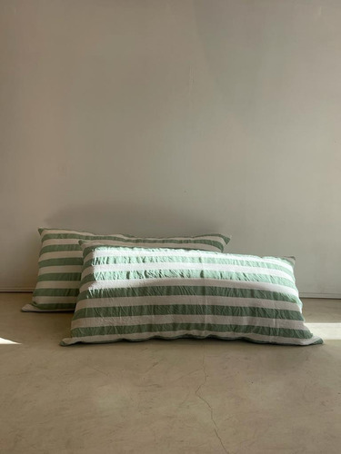 Imagen 2 de 2 de Almohadon Tussor Rayas Largo 90x50 Cm Pura Home