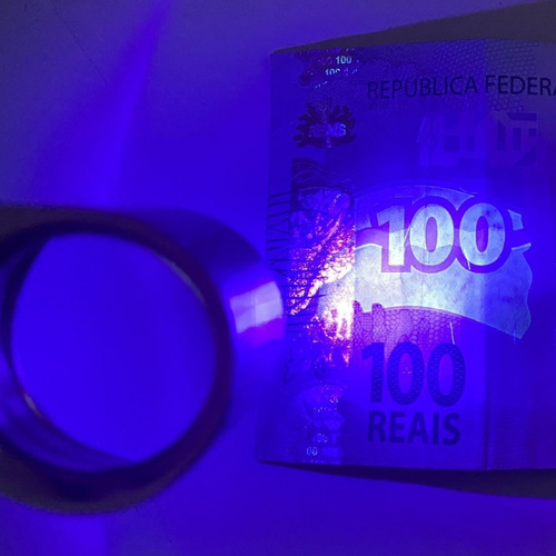 Imagem 5 de 8 de Lupa De Mão Conta Fios 40x Cromada Luz Ultravioleta