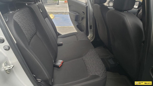 Imagen 13 de 15 de Renault Sandero Authentique Mt 1600cc