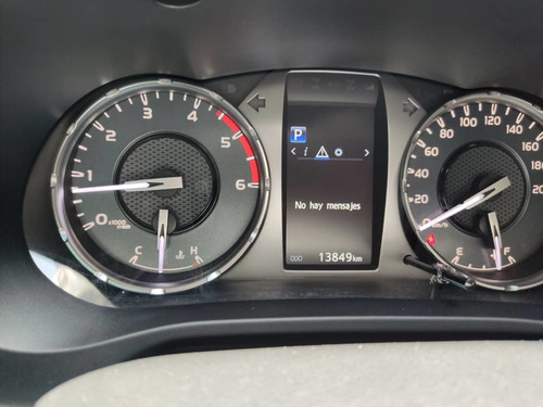 Imagen 12 de 14 de Toyota Hilux Disel 4x4