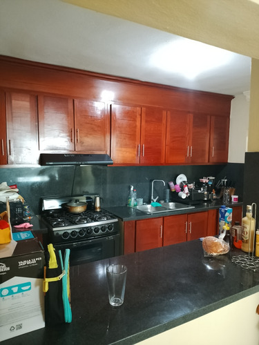Amplio Apartamento 4to Piso En Res. Man Detrás De La Sirena