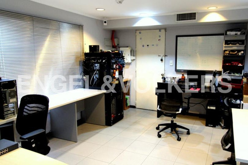 Imagen 9 de 12 de Oportunidad Edificio De Oficinas A La Venta En El Centro
