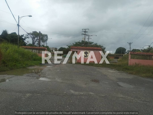 Imagen 3 de 8 de Venta De Terreno En Higuerote