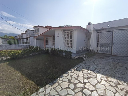 Casa En Venta Urbanización El Tiuna Maracay Estado Aragua. Mls 24-4847. Ejgp