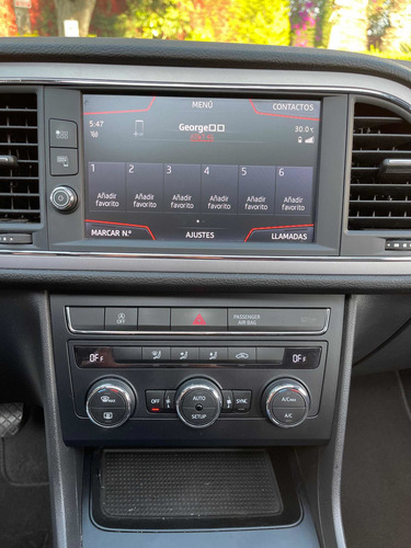 Imagen 12 de 15 de Seat Leon 2019 1.4 Style T 150hp Mt