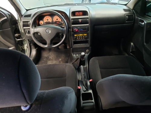 Gm Astra Hatch Advantage 2011