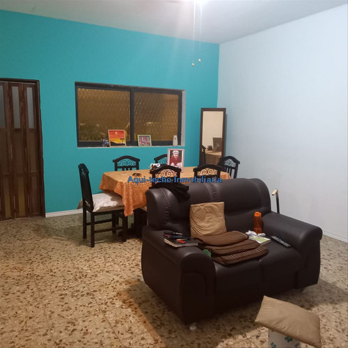 Venta De 2 Casas En Un Padrón En La Comercial