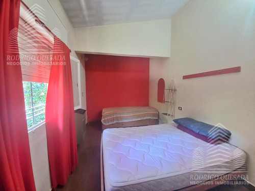 Amplia Casa C/todos Los Servicios Salta 1727