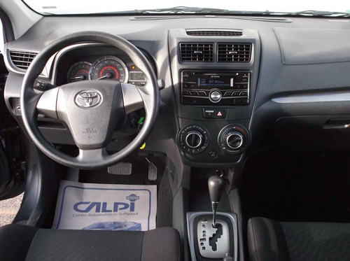 Imagen 4 de 8 de Toyota Avanza 5 Pts Le Ta A/ac Ba R-14