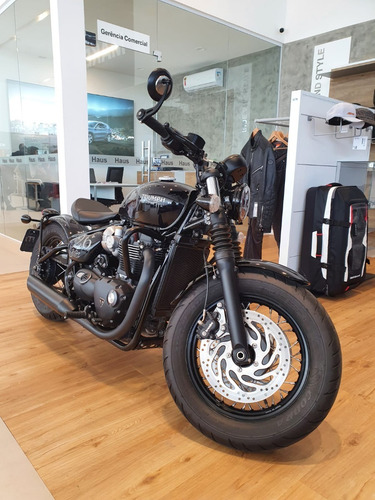 Imagem 4 de 9 de Triumph Bonneville Bobber Black 1200