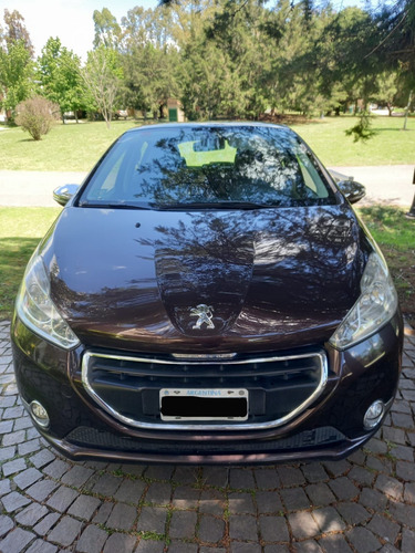 Peugeot 208 1.5 Allure Touchscreen