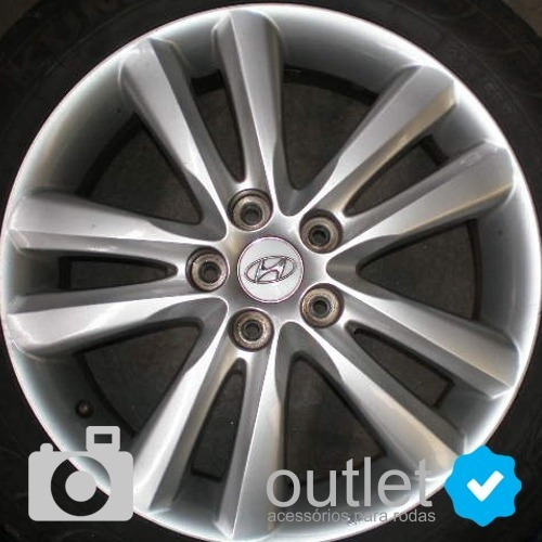Imagem 4 de 4 de 4 Calotinhas Centro De Roda Hyundai Ix35 Preta Resinad