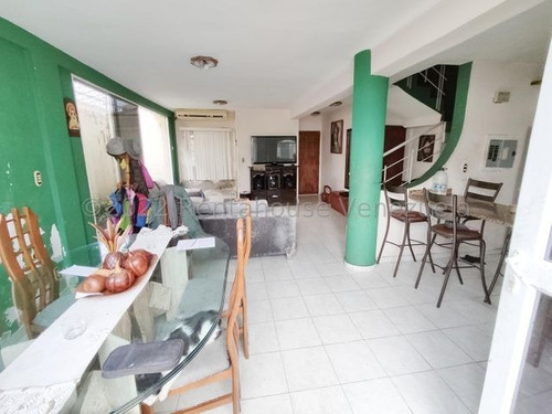 Imagen 3 de 30 de Casa En Venta En Cabudare, Zona La Mendera, Tanque Subterráneo De 4.000 Lts Con Su Pulmón E Hidroneumático, Cod 22-25661, Inf 0424-1398859, Jm9
