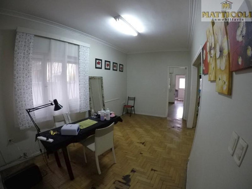 Casa Multifamiliar Sobre Lote De 330 M2 En Villa Ballester
