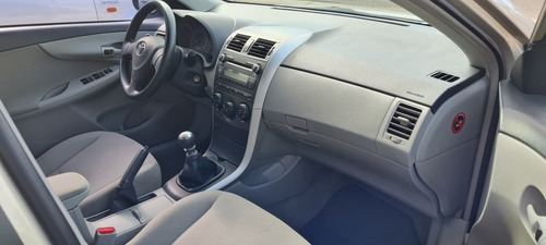 Imagen 7 de 13 de Toyota Corolla 2014 1.8 Xli Mt 136cv