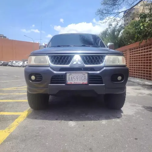 Mitsubishi Montero Sport