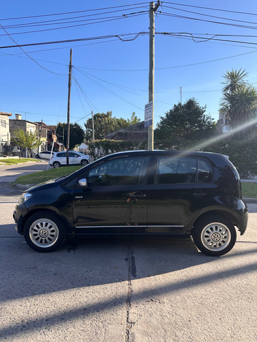 Volkswagen Up! 1.0 Black Up! 75cv