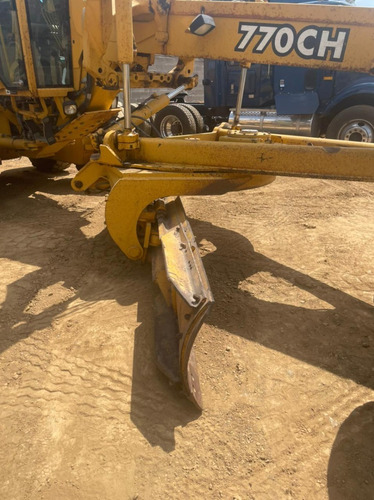 Imagen 8 de 12 de Motoconformadora Deere 770ch Año 2006