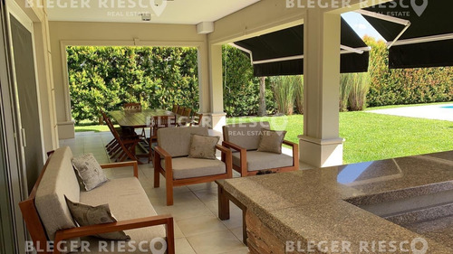 Imagen 6 de 30 de Casa En Venta Ubicado En Santa Catalina, Villanueva, Tigre