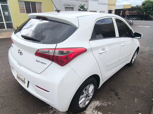 Hyundai HB20 1.6 Comfort Plus Flex 5p