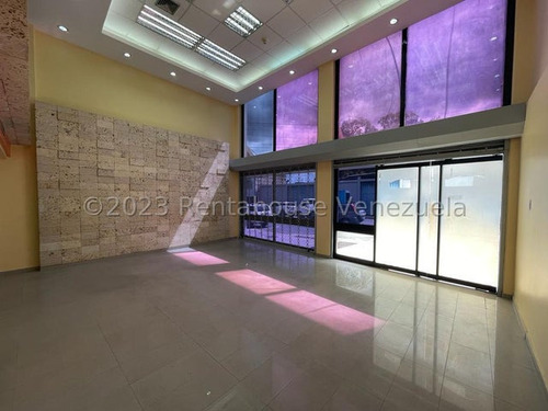 Rahdeleste Local Comercial En Venta Centro De Barquisimeto, Posee Amplios Y Modernos Espacios, Boraure, Rodeado De Puertas De Vidrio, -25-8812- Y Santamarias Para Mayor Seguridad, A/a Integral.