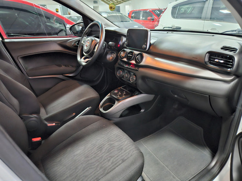 Fiat Cronos 1.3 Drive Gsr Flex 4p
