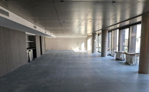 Virrey Arredondo 2424 - Oficina 182m2 - A Estrenar-