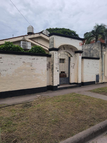 Casa En Calle Bulnes Al 200