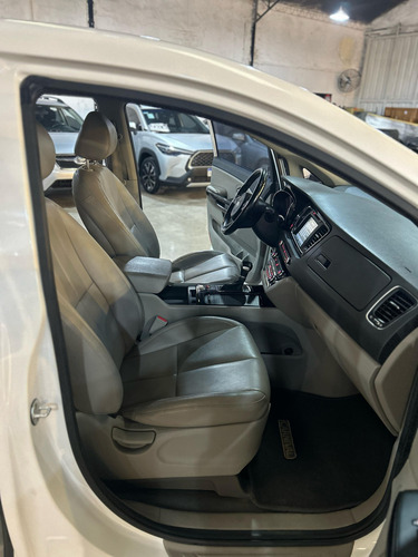 Kia Carnival 2.2 Crdi Ex Premium Avn