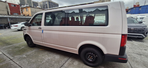 Volkswagen Transporter 2.0 Pasajeros 6.1 Mt
