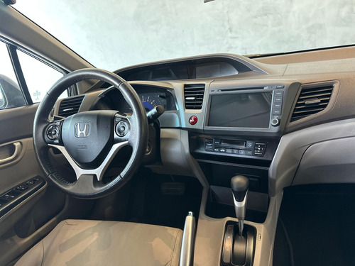Honda Civic Sedan LXR 2.0 Flexone 16V Aut. 4p