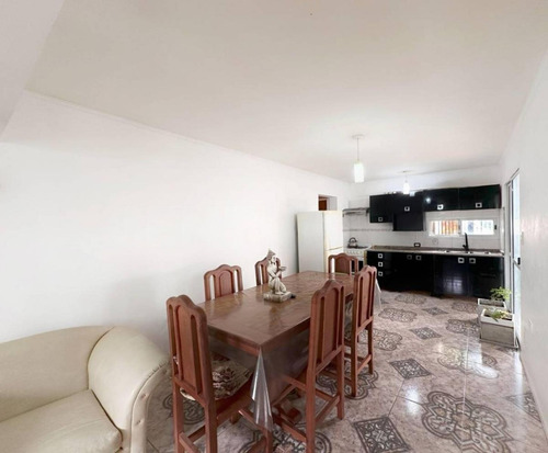 Casa En Venta - 2 Dormitorios 1 Baño - Santa Fe