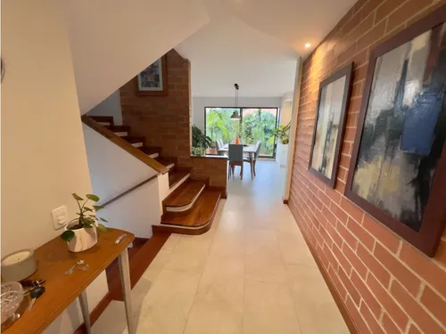Venta Casa Los Balsos 250 Mts2 Admon $780.000