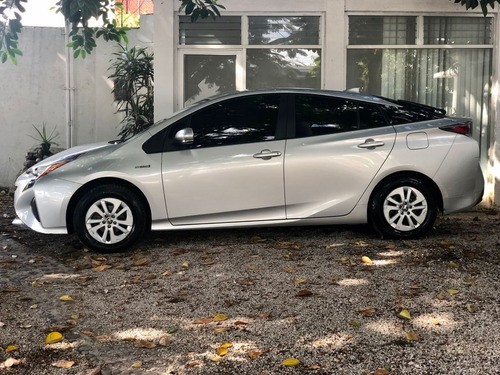 Imagen 5 de 10 de Toyota Prius Base Automatico 2016 Hybrido
