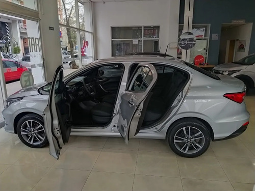 Imagen 6 de 13 de Fiat Cronos 1.3 Precisión At7 Pack Premium 2023// Ga