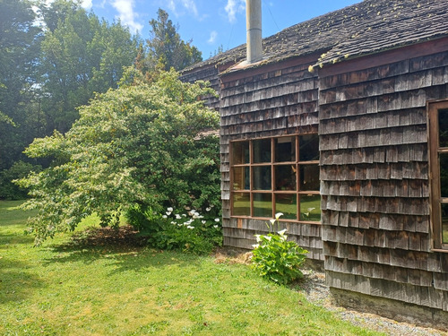 Se Vende Preciosa Casa En Parque Los Canelos