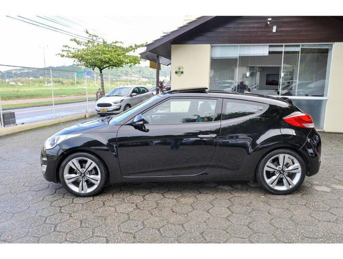 Imagem 4 de 15 de Hyundai Veloster 1.6 At