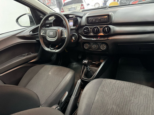 Fiat Cronos 1.0 Flex 4p