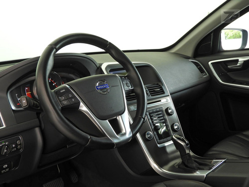 Volvo Xc60 2.0 T5 Dynamic Fwd Turbo Gasolina 4p Automático