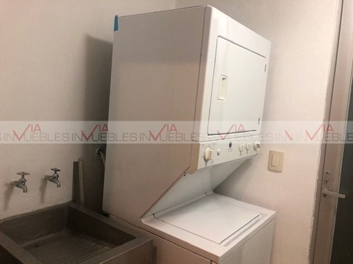 Oficina En Renta En Jardines Del Valle, San Pedro Garza García, Nuevo León