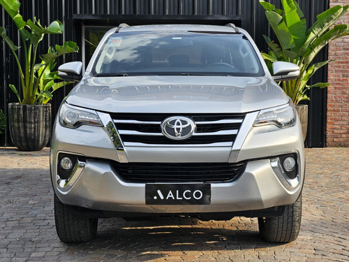 Toyota Sw4 Srx 4x4 At 7 Asientos
