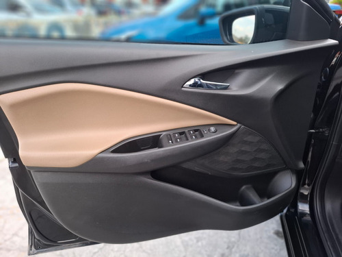 Chevrolet Onix 1.2 Premier At