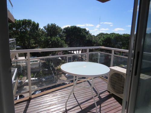 Imagen 20 de 23 de Departamento Venta Pinamar Tilos 2 3 Ambientes Cochera Pileta. 721398