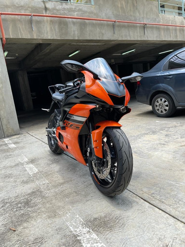 Yamaha R6